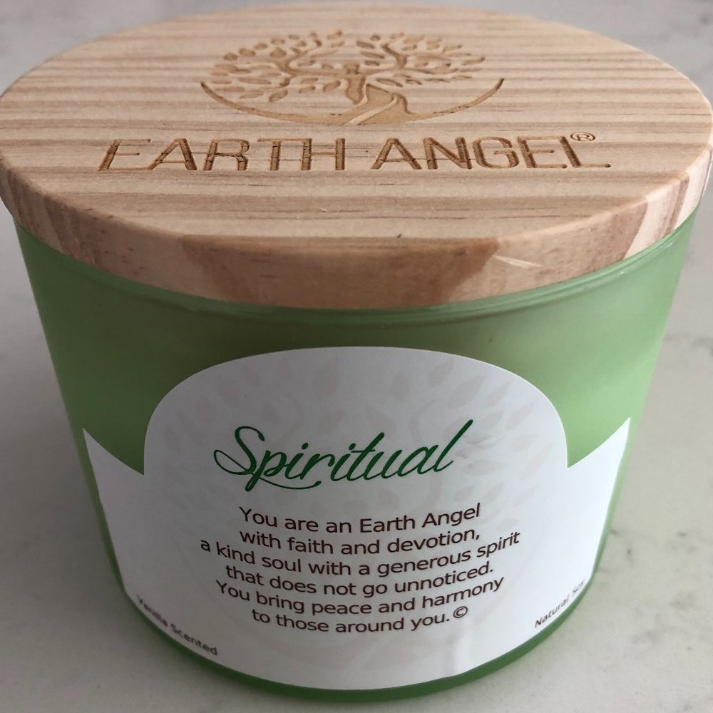 Earth Angel Spiritual Vanilla Scented Two Wick Natural Soy 12oz Candle Sz OS NWT - Picture 6 of 6